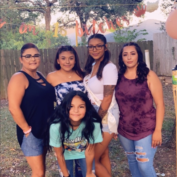 Meet your Posher, Isabel - Picture 10 of 12